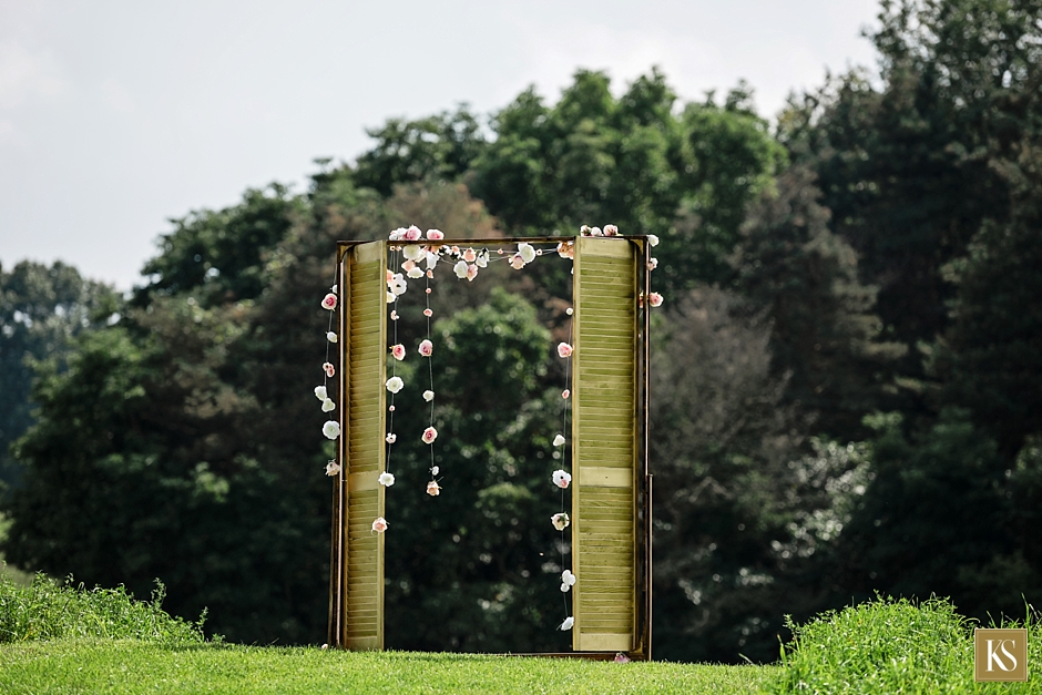 Wedding door homemade, Kellie Saunders Photography www.kelliesaunders.com